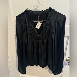 Ruby & Jenner Current Air black blouse!